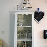 Kapparis Escape, Near Beach, Bbq, Free Parking Paralimni
