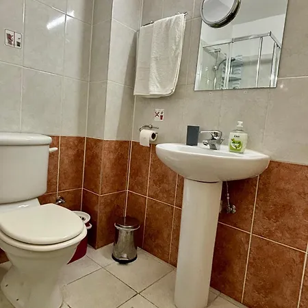 Kapparis Escape, Near Beach, Bbq, Free Parking * Paralimni
