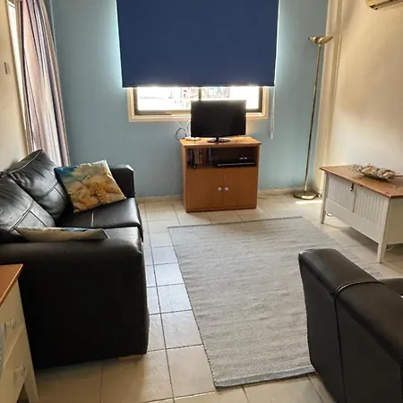 Kapparis Escape, Near Beach, Bbq, Free Parking Lägenhet