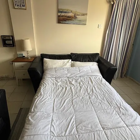 Kapparis Escape, Near Beach, Bbq, Free Parking Lägenhet *